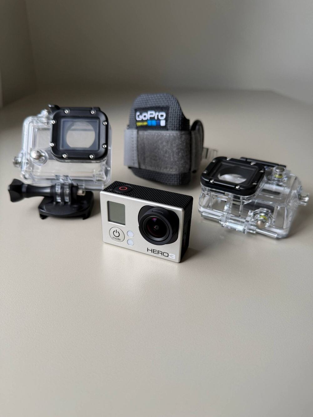 GoPro Hero 3 Silver Action Camera w/Memory Card USB Extras Cases Full KIT WORKS